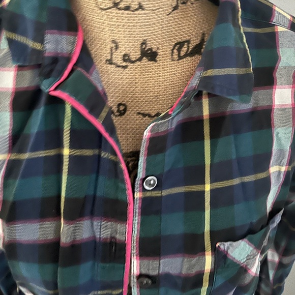 Victoria’s Secret pajama set medium short preowned - Picture 2 of 5